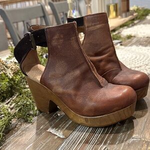 Free People Clogs - size (36)
